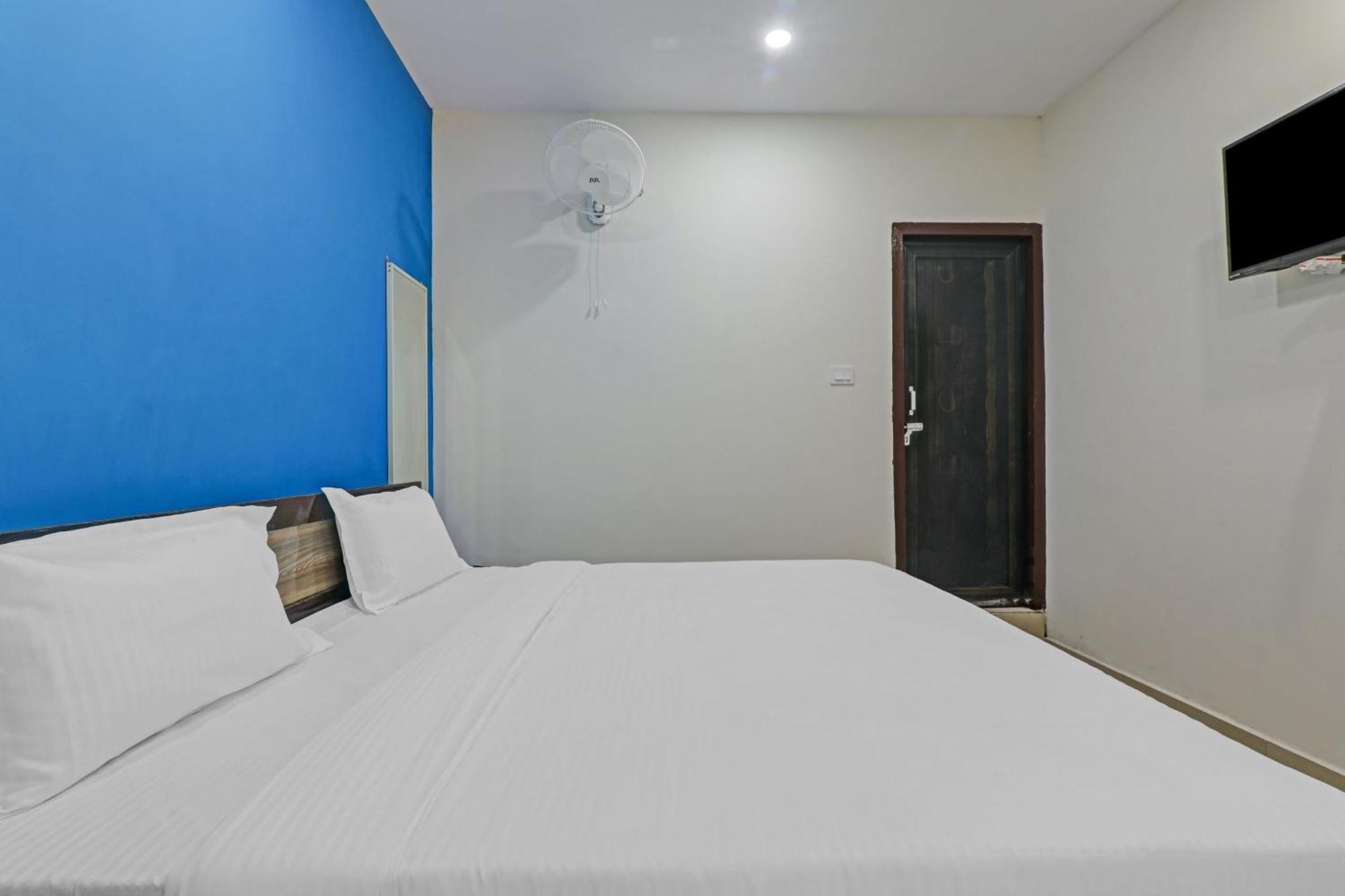 Hotel O Rudra Palace Near Phoenix United ラクナウ エクステリア 写真